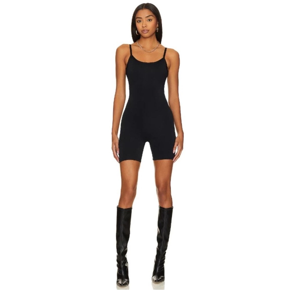 Good American short bodysuit size 5 L/XL